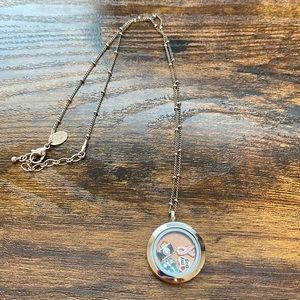 Origami Owl Necklace